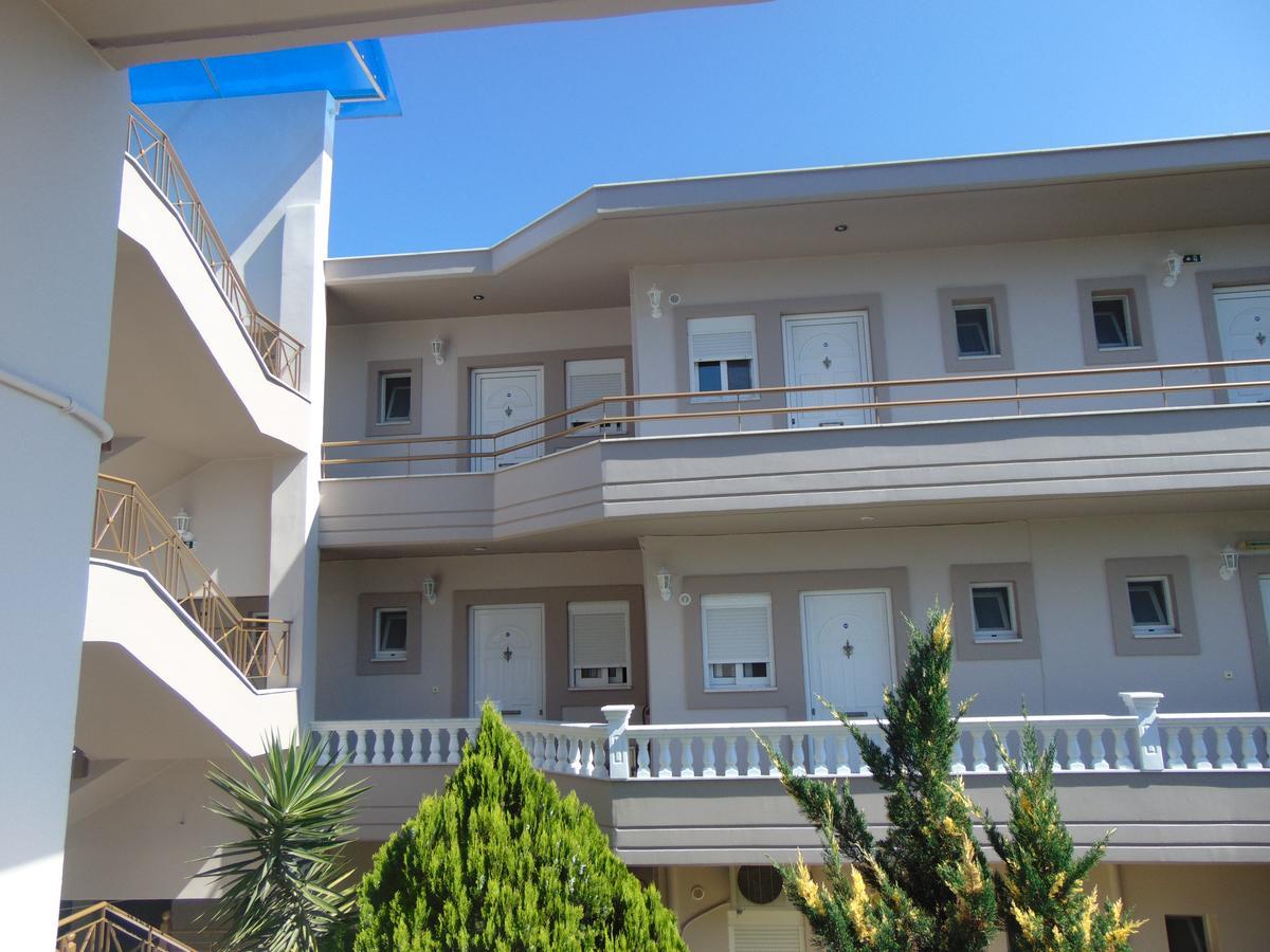 Hotel Fotini Митикас Екстериор снимка