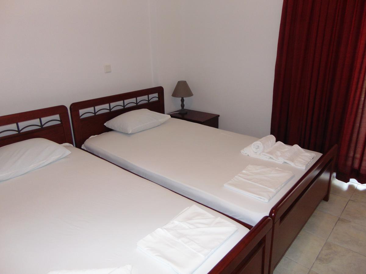 Hotel Fotini Митикас Екстериор снимка